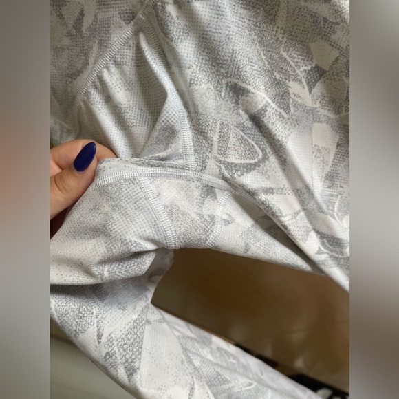 Lululemon Train Times 7/8 Pant *25” - Picture 6 of 9